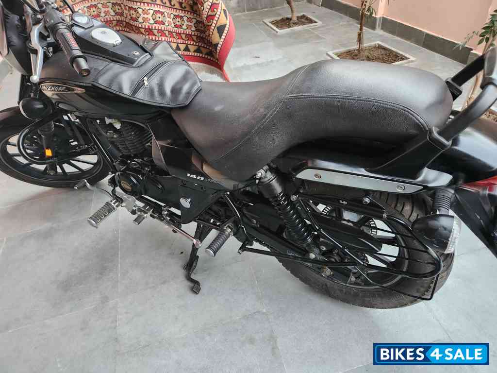 Bajaj Avenger Street 160