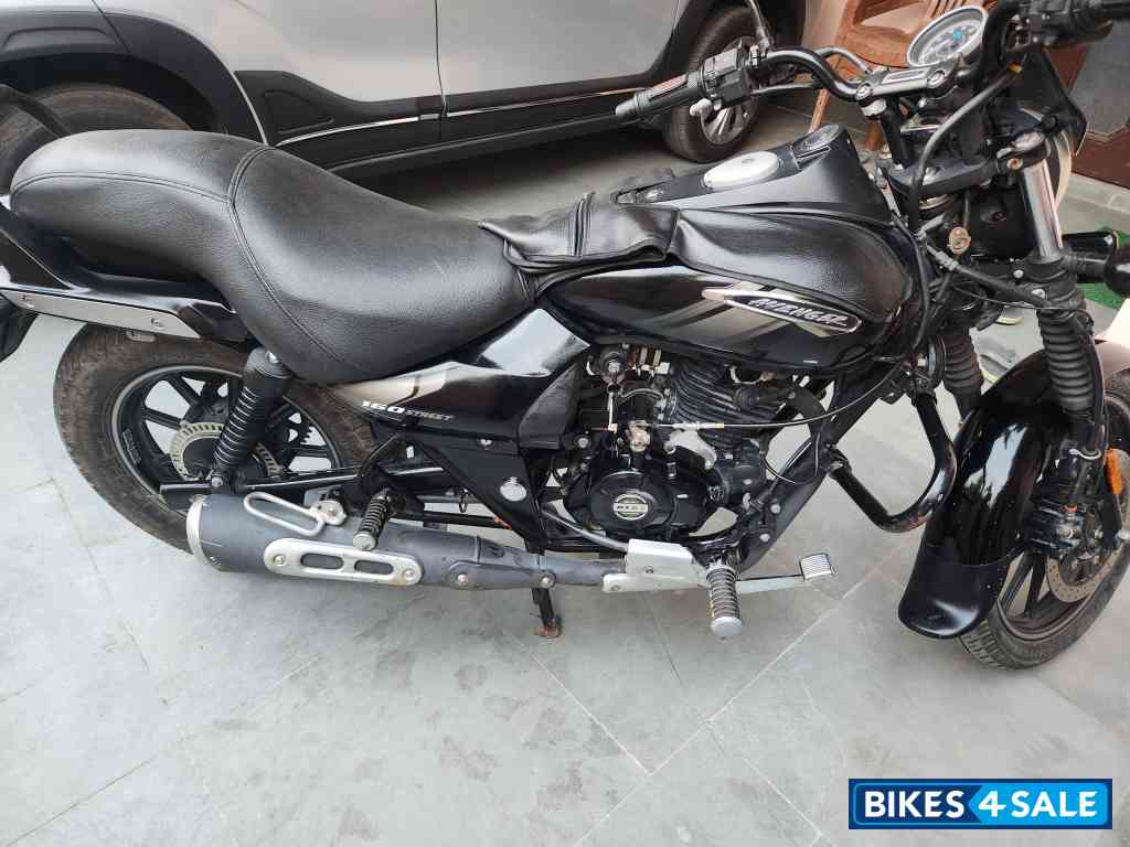 Bajaj Avenger Street 160