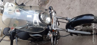 Black Bajaj Avenger Cruise 220