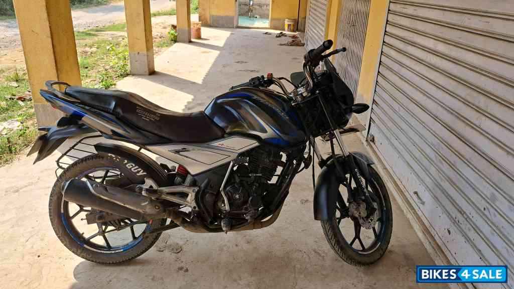 Bajaj Discover 125 ST