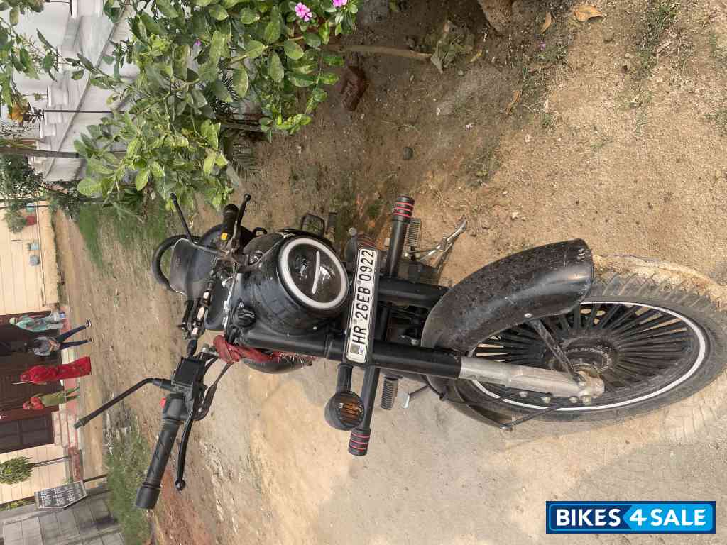 Royal Enfield Classic Stealth Black