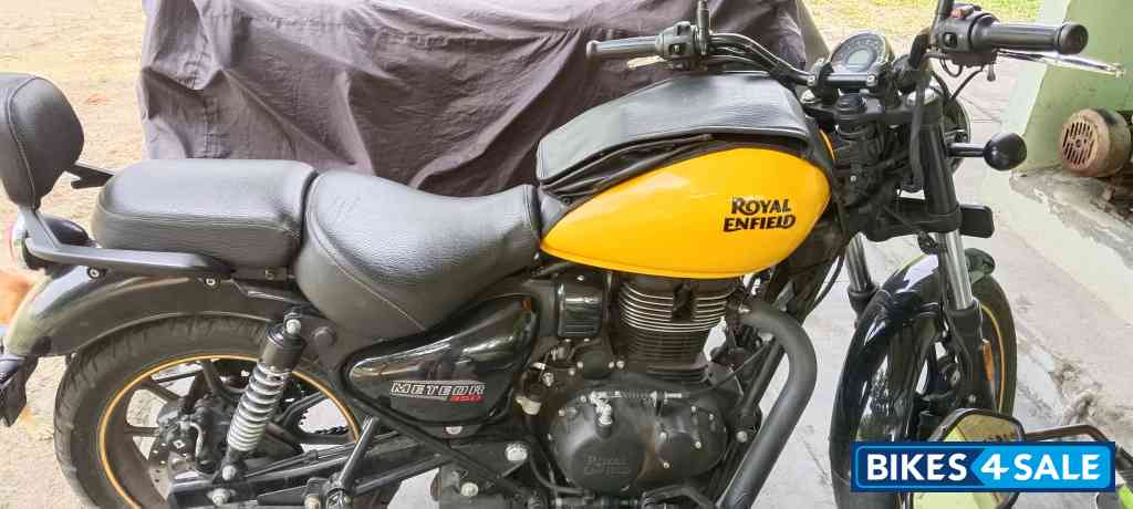 Yellow Royal Enfield Meteor 350 Fireball