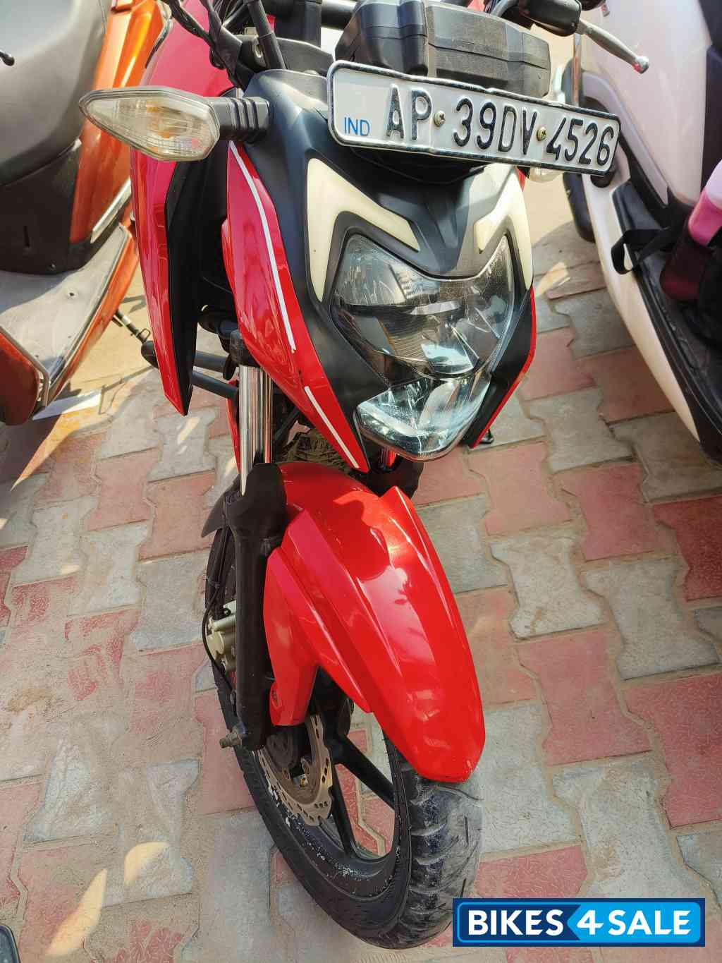 Red TVS Apache RTR 160 BS VI Red TVS Apache RTR 160 BS VI