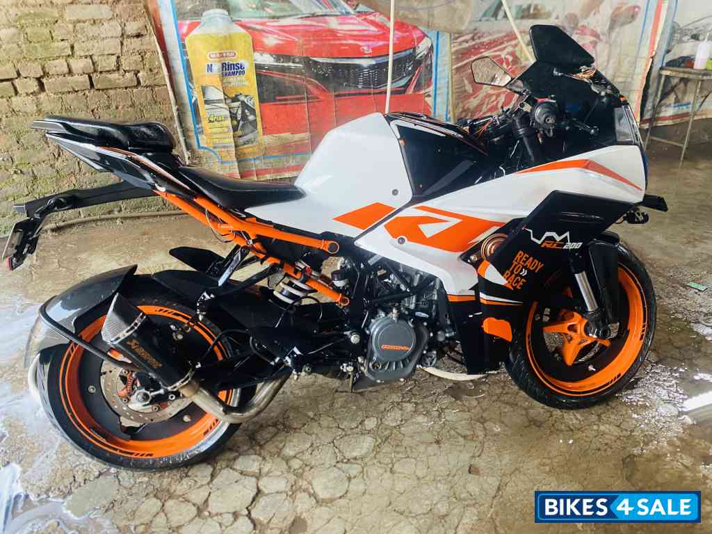 KTM RC 125 2022