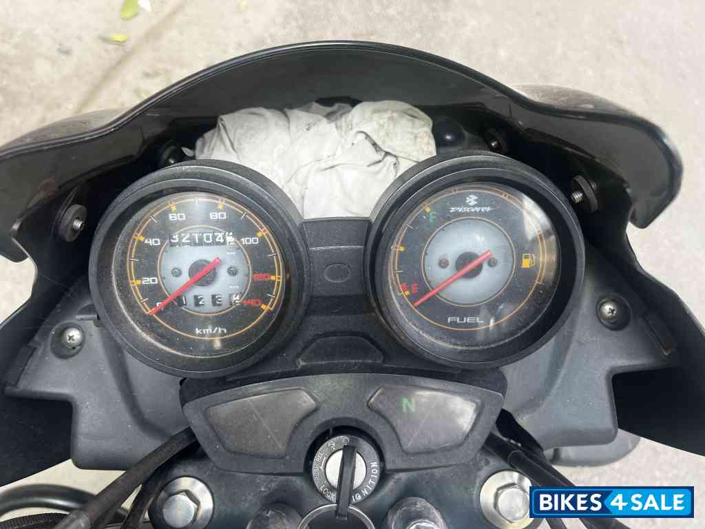 Blue Bajaj Discover 100