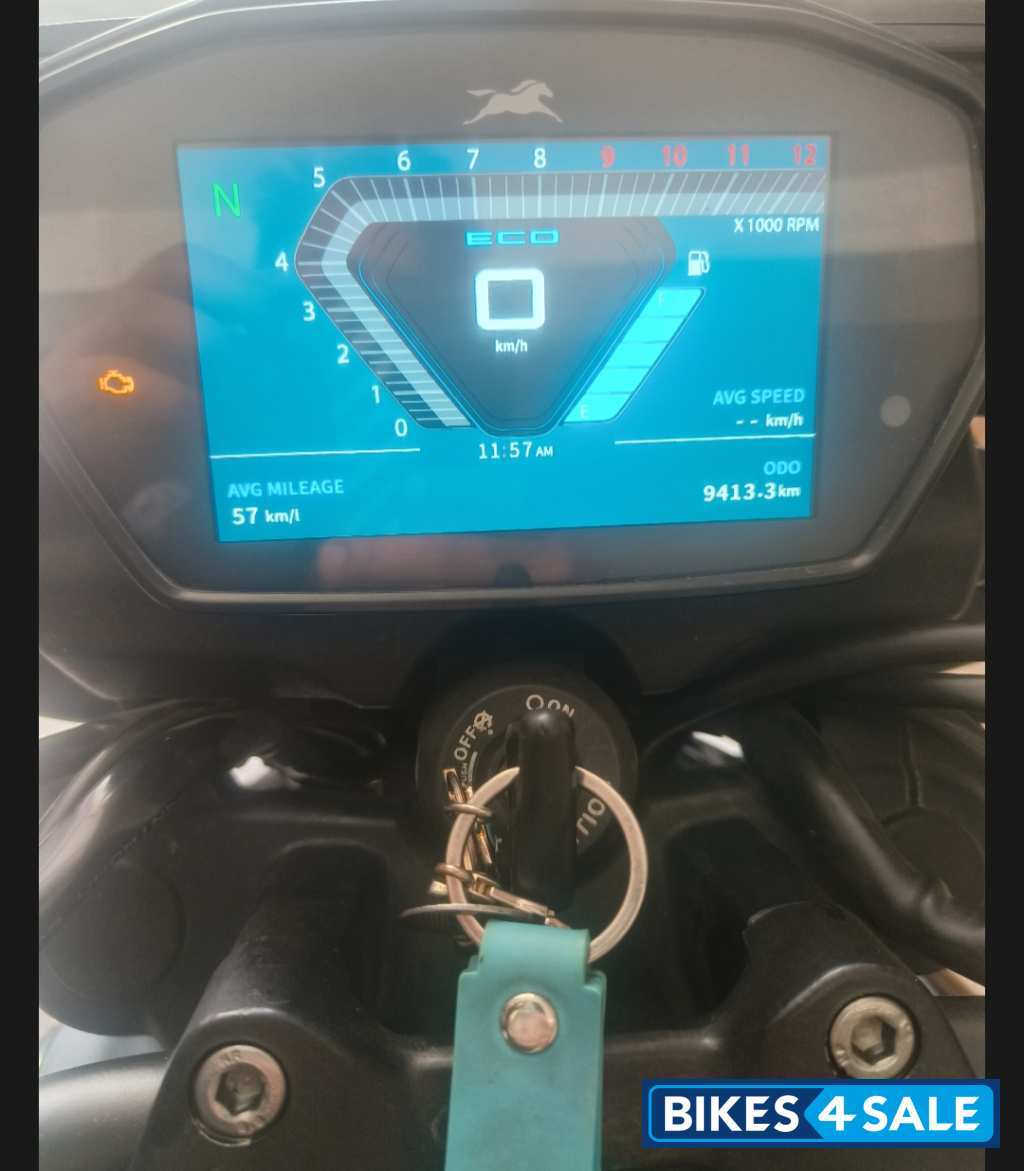 Wicked Black TVS Raider SX Wicked Black TVS Raider SX