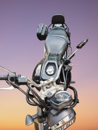 Black Honda Hness CB350 DLX