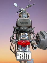 Black Honda Hness CB350 DLX