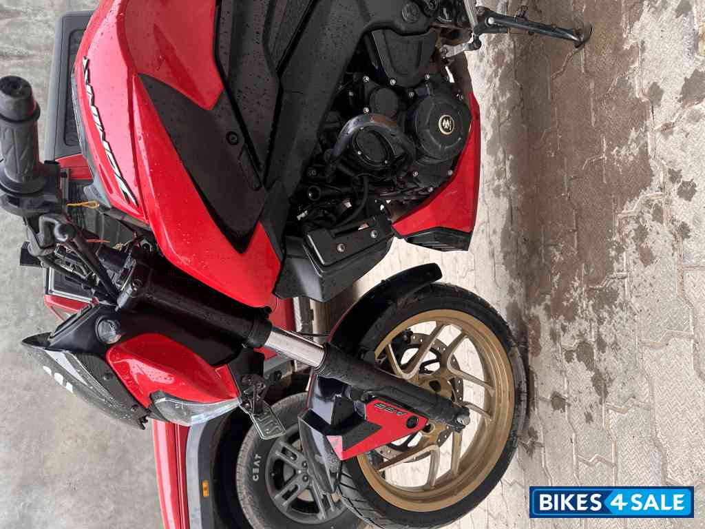 Bajaj Dominar 400 ABS BS6