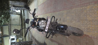 Black Bajaj Avenger 180 DTS-i
