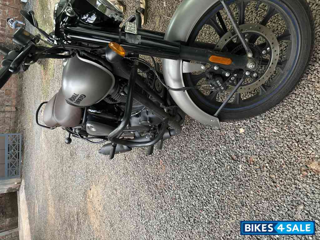 Dark Gunmetal Grey Royal Enfield Bullet 350