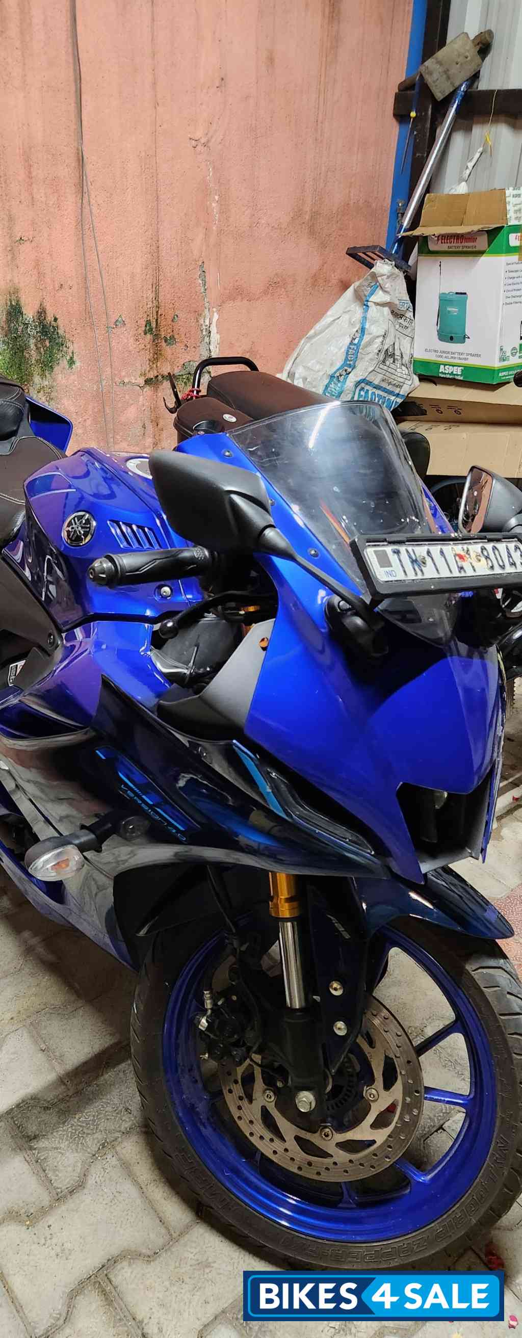 Yamaha R15 V4