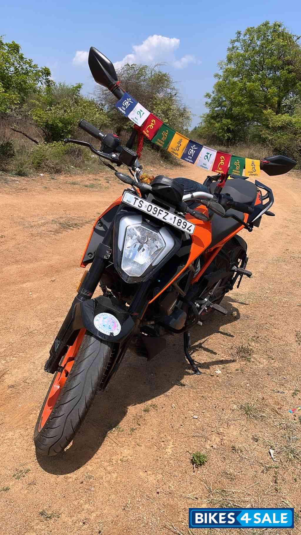Orenge KTM Duke 200