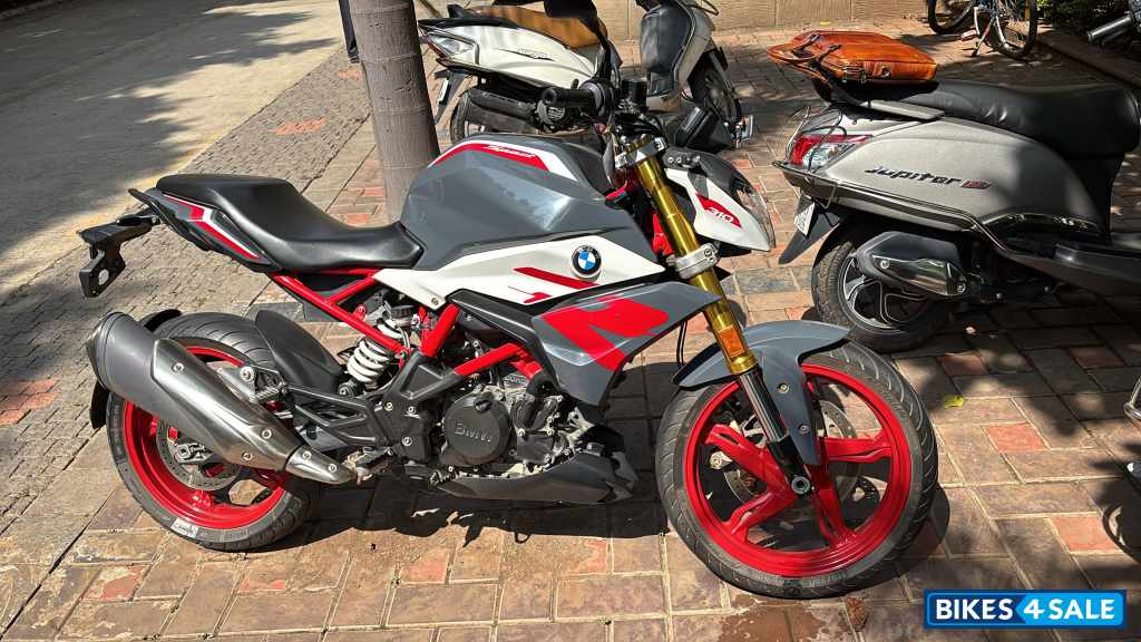 BMW G 310 R