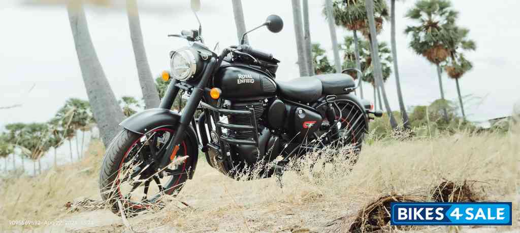 Strength Black Royal Enfield Classic 350 BS VI