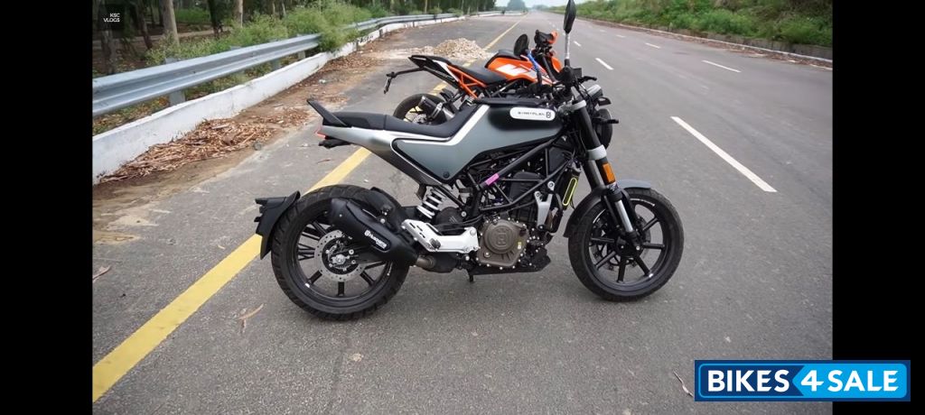 Dark Galvano Matt Husqvarna Svartpilen 250