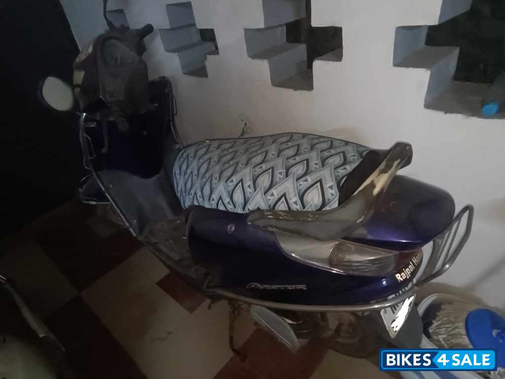 Purple Honda Aviator