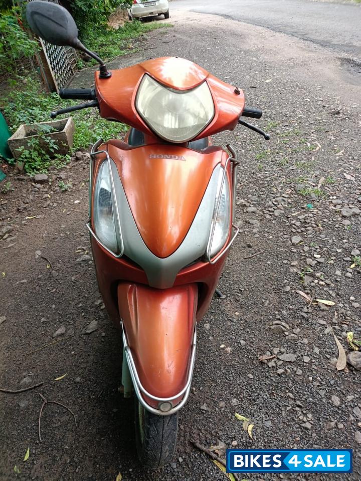 Orange Honda Aviator