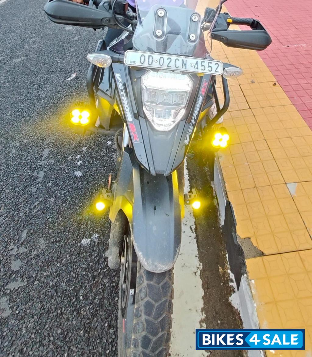 Black Suzuki V-Strom SX