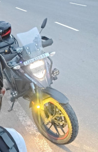Black Suzuki V-Strom SX