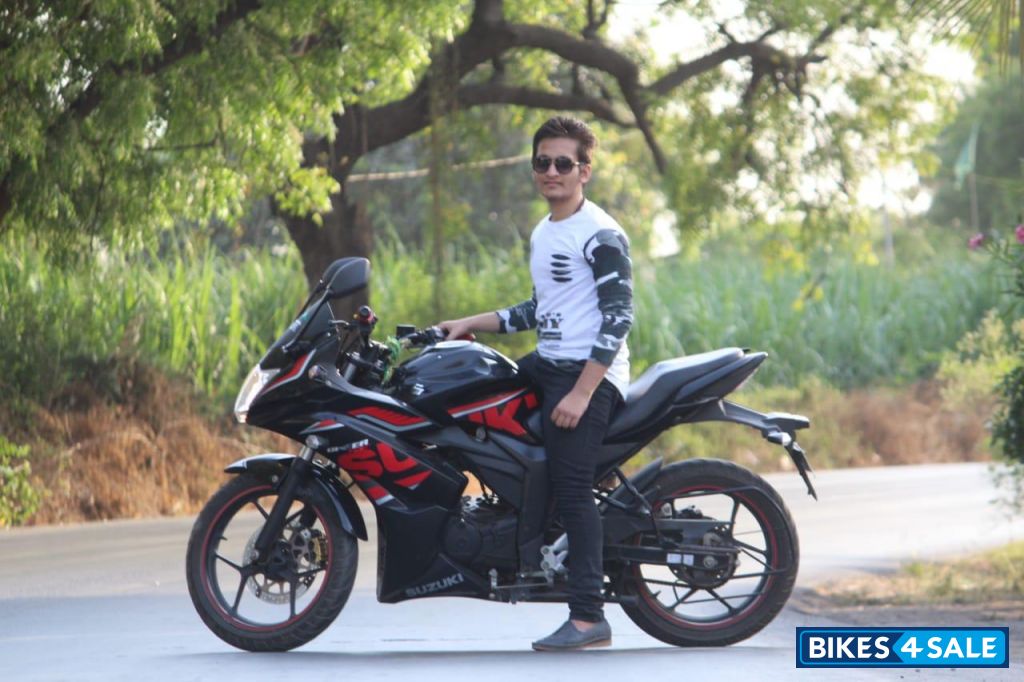 Red And Black Suzuki Gixxer SF