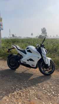 Ultraviolette F77 Mach 2 Recon