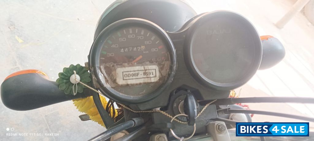 Black Bajaj CT 100B