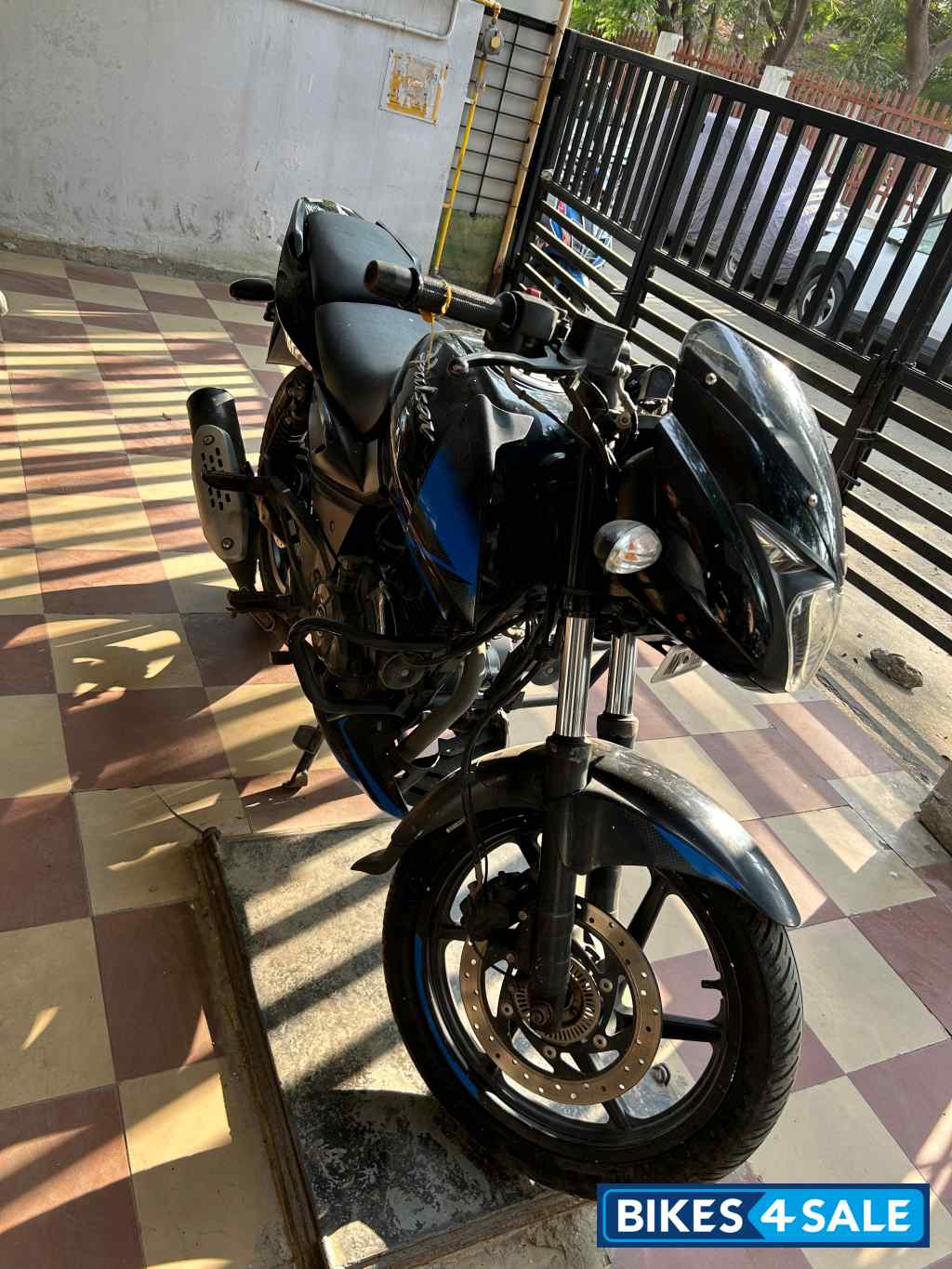 Bajaj Pulsar 150 Twin Disc