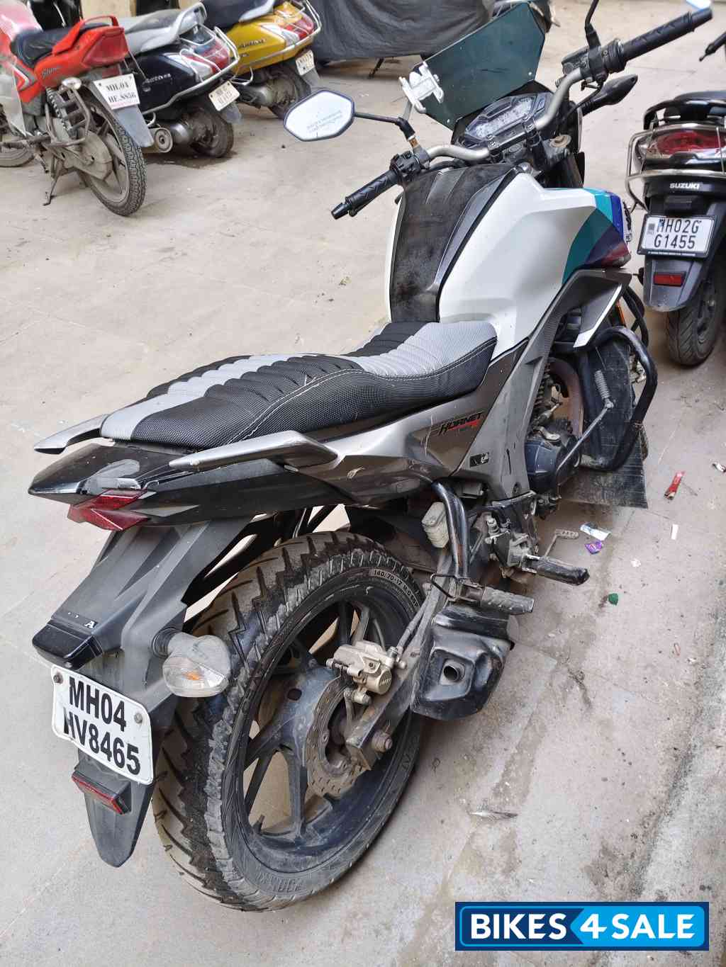 Honda CB Hornet 160R