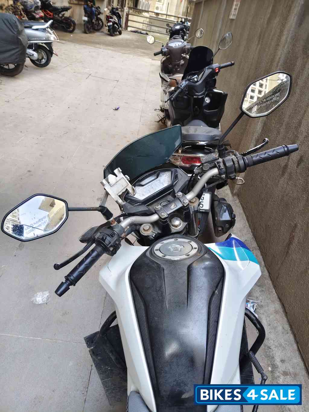 Honda CB Hornet 160R