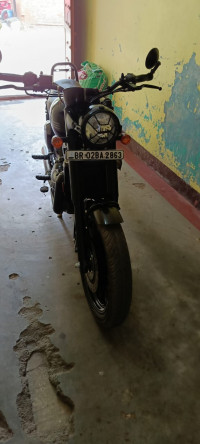 Jawa 42 Dual Channel ABS AllStar Black