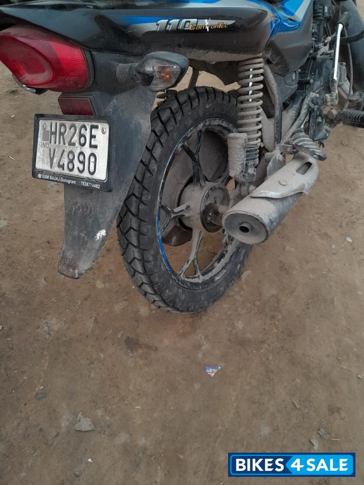 Blue Bajaj Platina 110