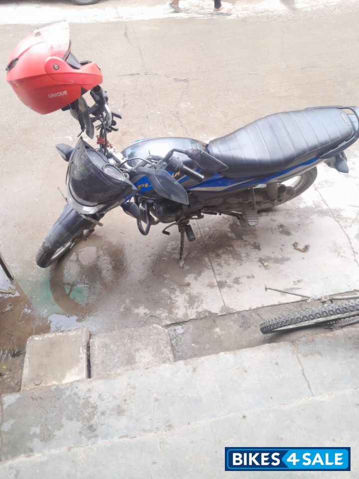 Blue Bajaj Platina 110