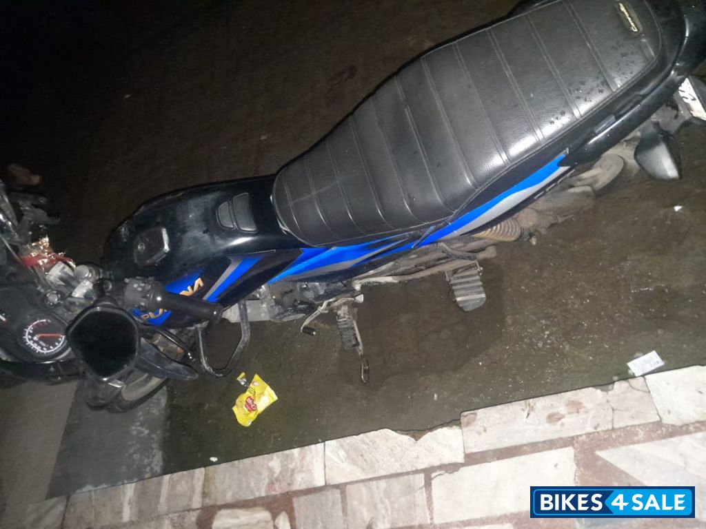 Blue Bajaj Platina 110