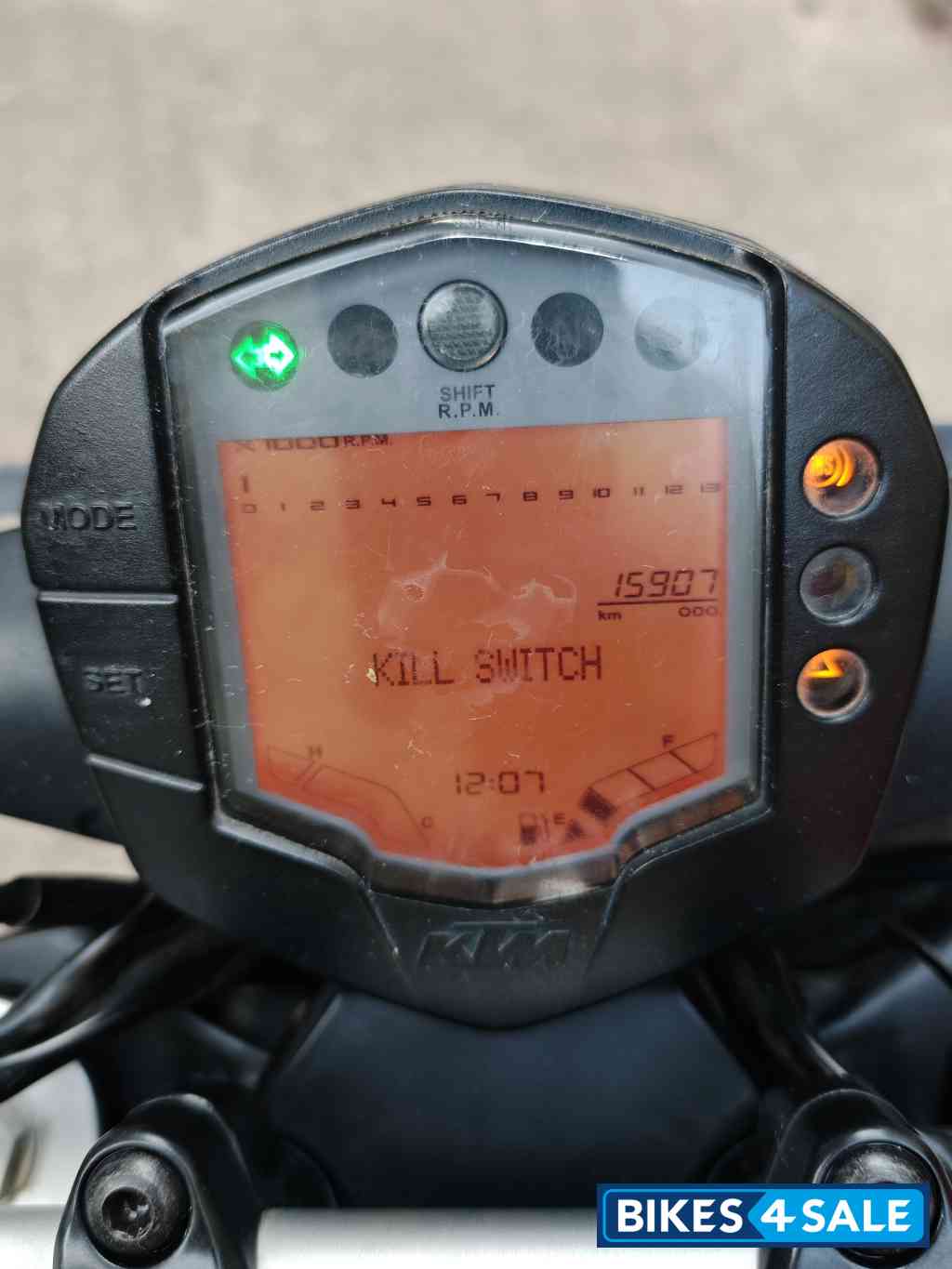 Metalic Grey KTM Duke 200