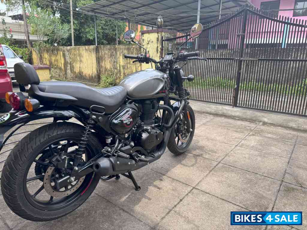 Royal Enfield Hunter 350 Metro