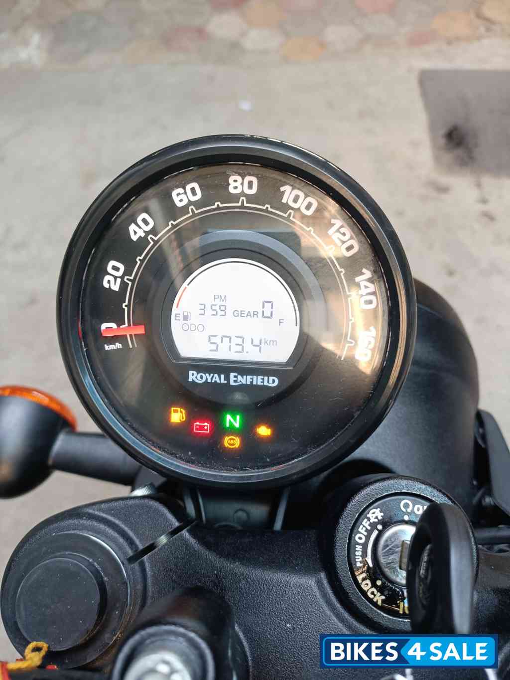 Royal Enfield Hunter 350 Retro