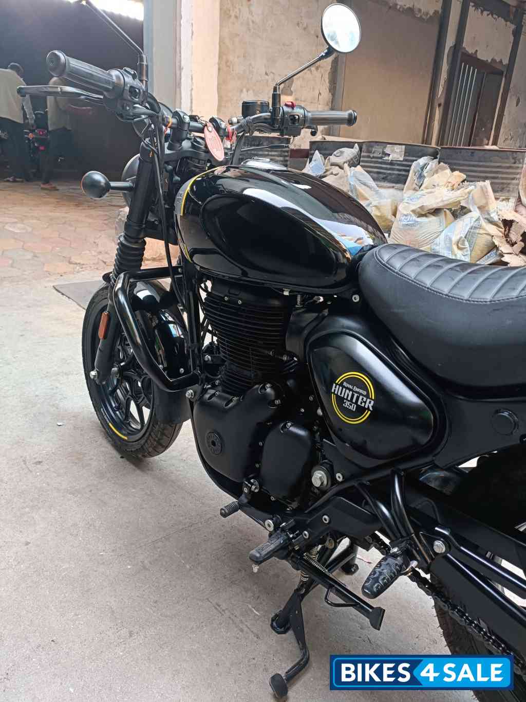 Royal Enfield Hunter 350 Retro