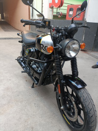 Royal Enfield Hunter 350 Retro