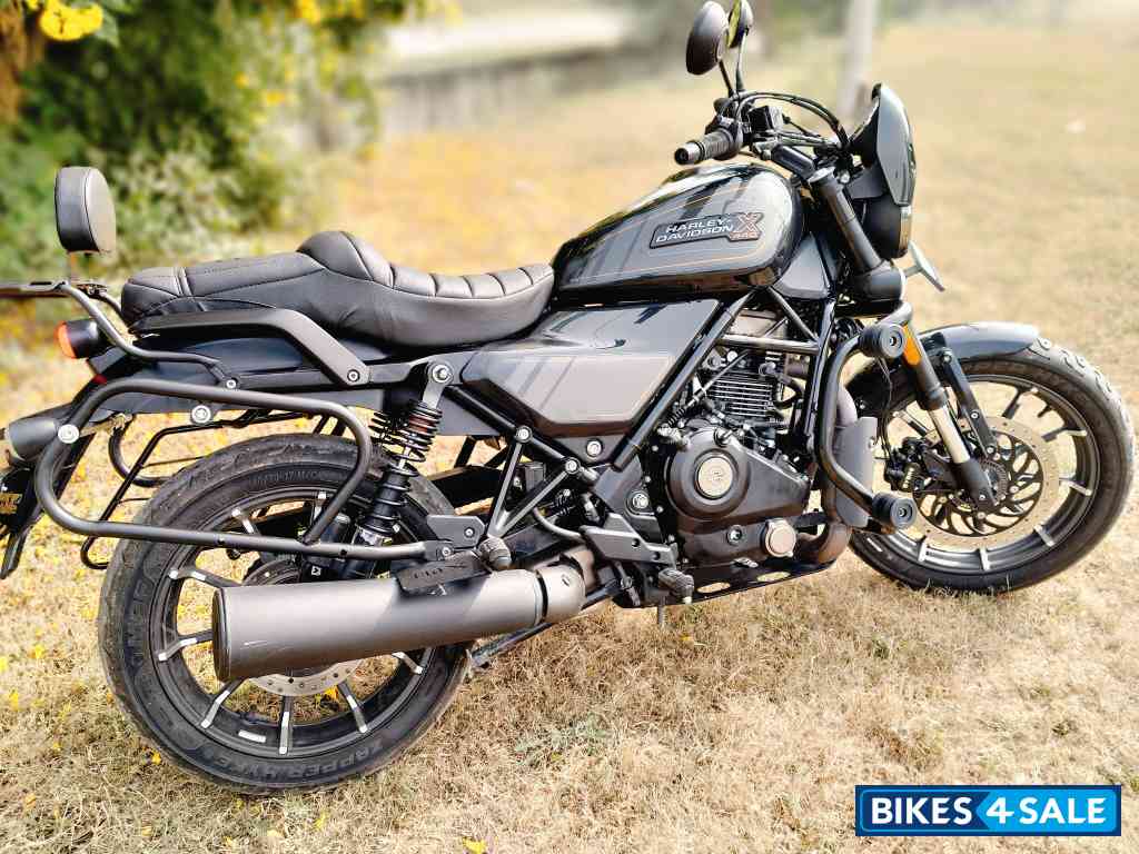 Black Harley Davidson X440 S