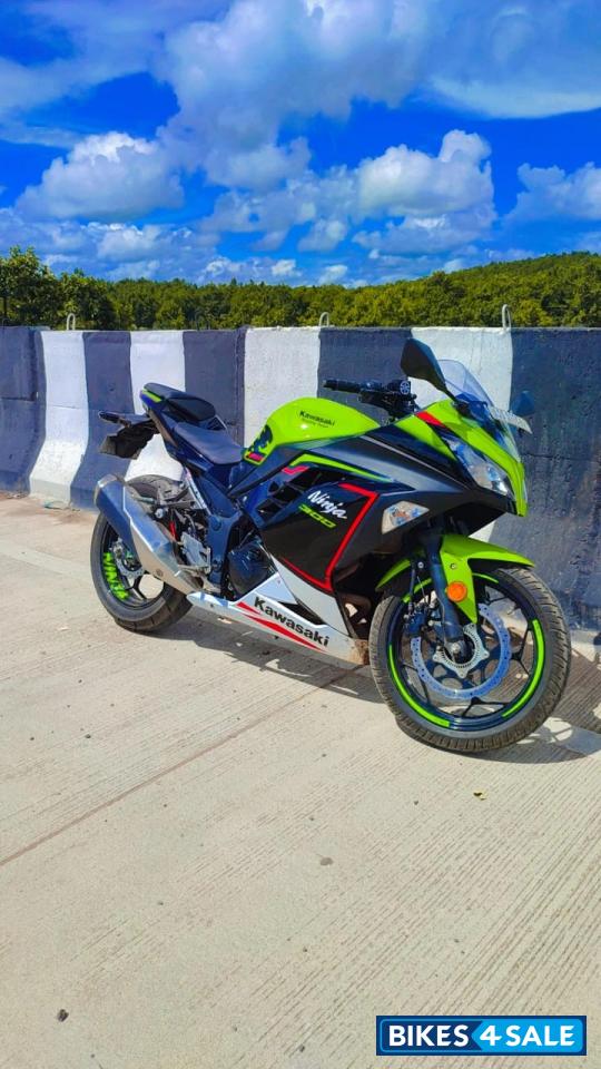Kawasaki Ninja 300 BS6 Kawasaki Ninja 300 BS6