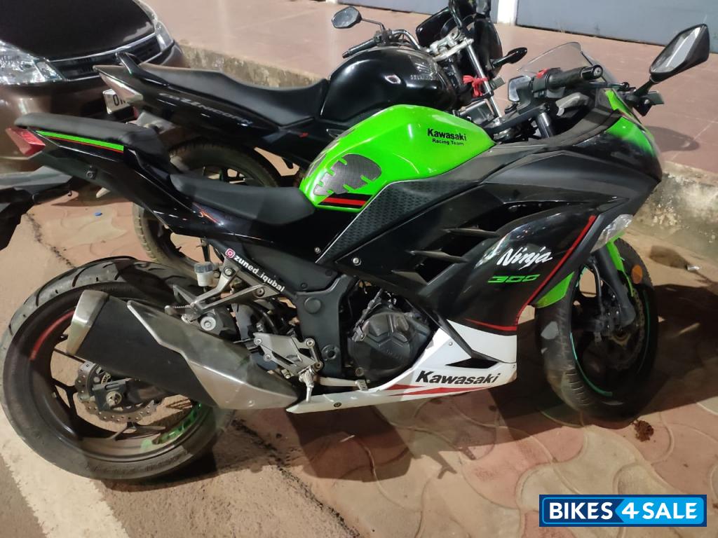 Kawasaki Ninja 300 BS6 Kawasaki Ninja 300 BS6