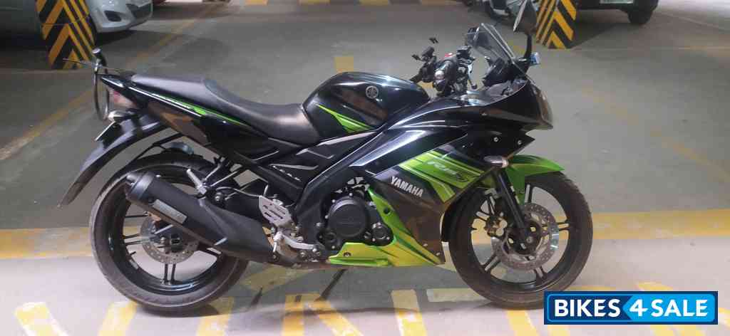 Spark Green Yamaha YZF R15 S