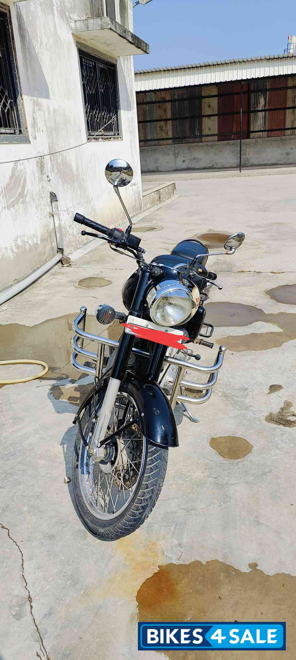 Black Royal Enfield Classic 350