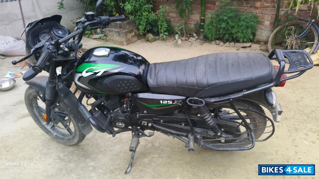 Blue And Green π Bajaj CT 125X Blue And Green π Bajaj CT 125X