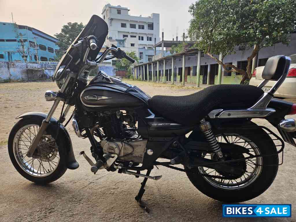 Bajaj Avenger Cruise 220