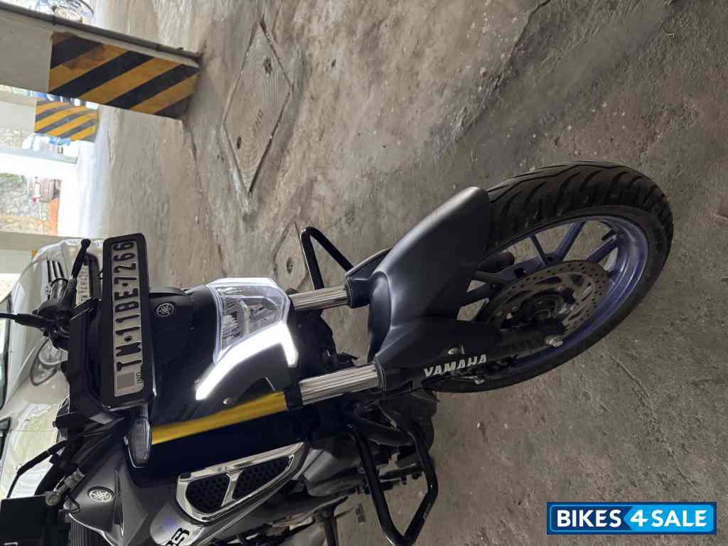 Yamaha FZ-S FI Ver 4.0