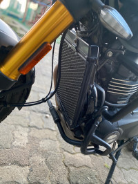 Triumph Scrambler 400 X