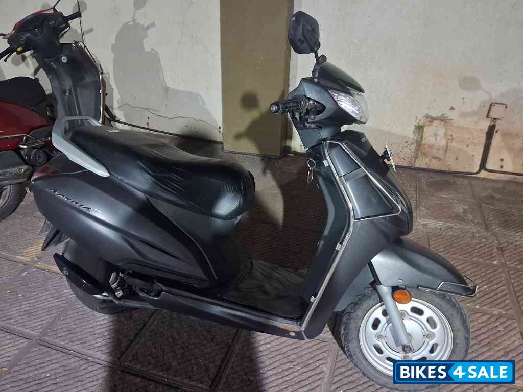 Magnetic Silver Honda Activa 6G Std