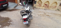 Moon White Bajaj Avenger Street 220 BS6